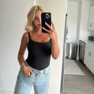 Black Squareneck Bodysuit M